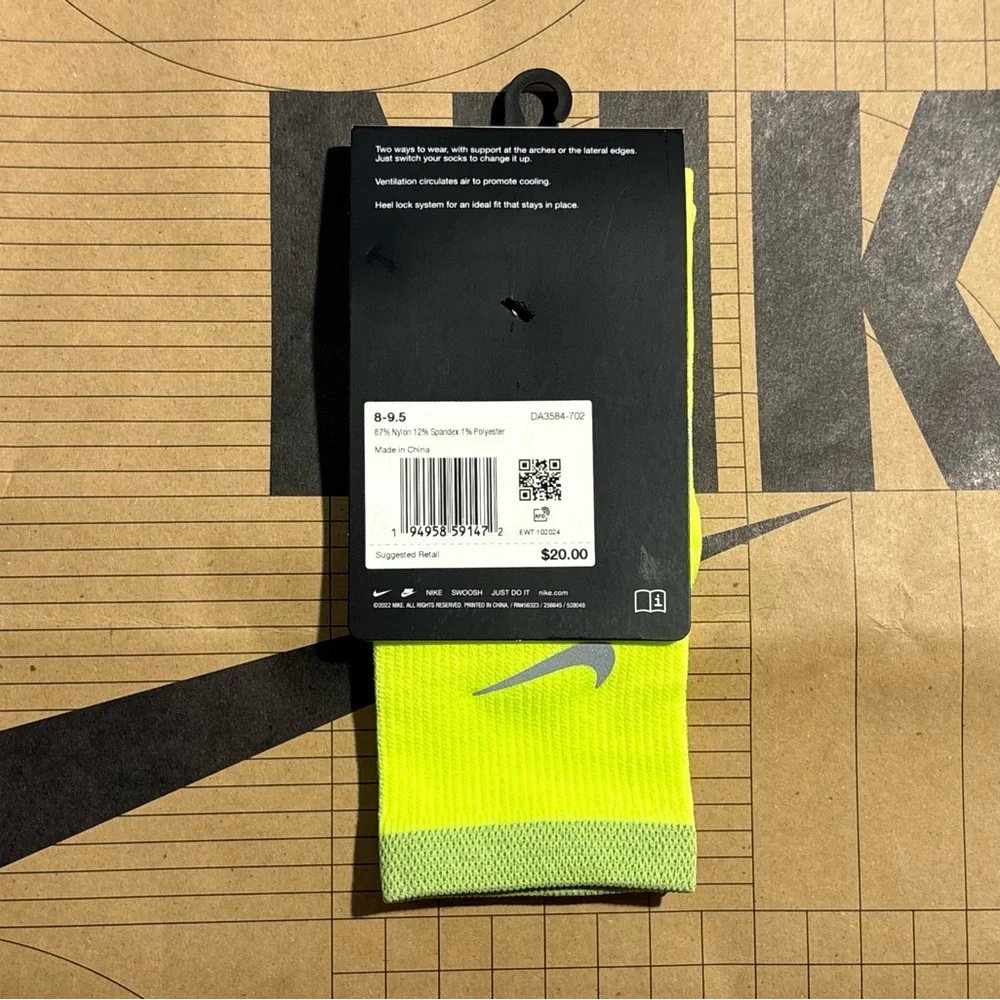 Nike Spark Running Lightweight Crew Socks DA3584-702 Neon Bright Volt reflective